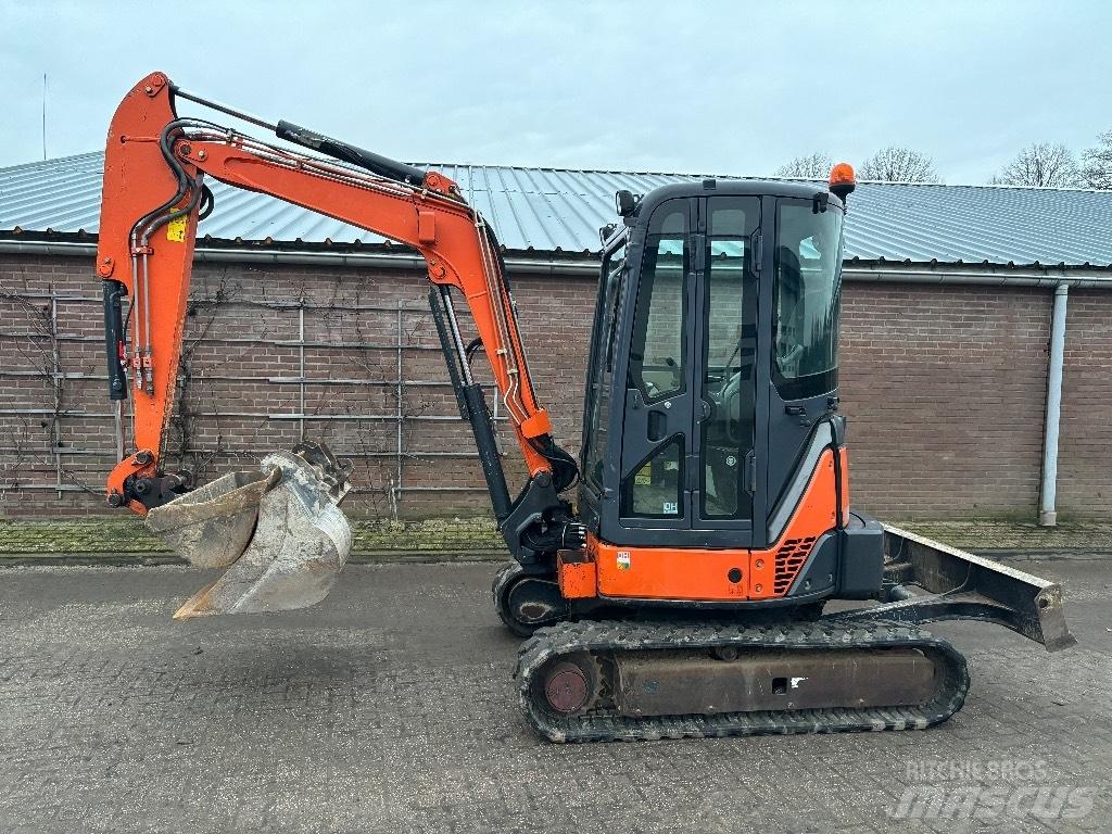 Hitachi ZX 38 U-3 حفارات صغيرة أقل من 7 طن (حفارات صغيرة)