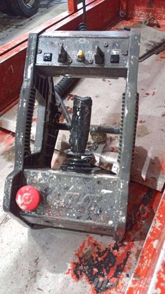 JLG 1930 ES رافعات مقصية الشكل