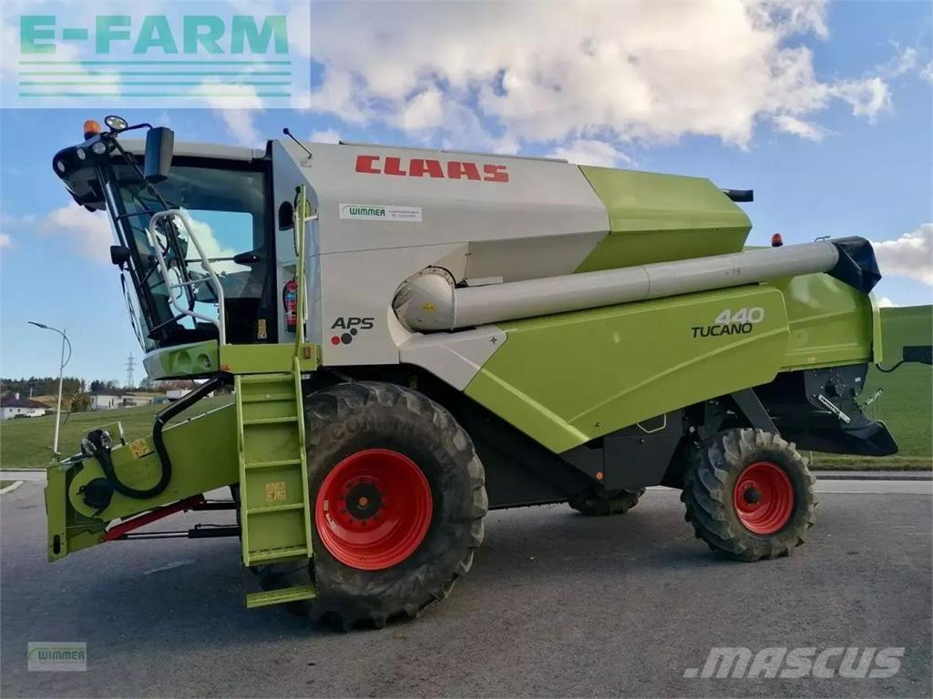 CLAAS tucano 440 حصادات