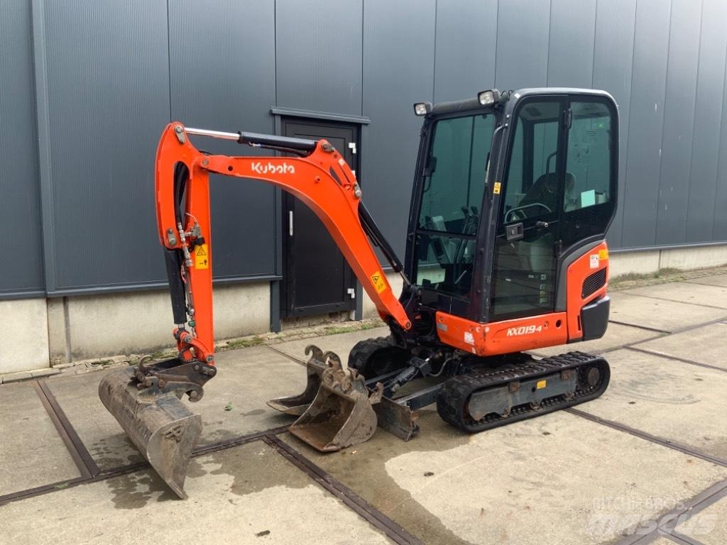 Kubota KX 019-4 حفارات صغيرة أقل من 7 طن (حفارات صغيرة)