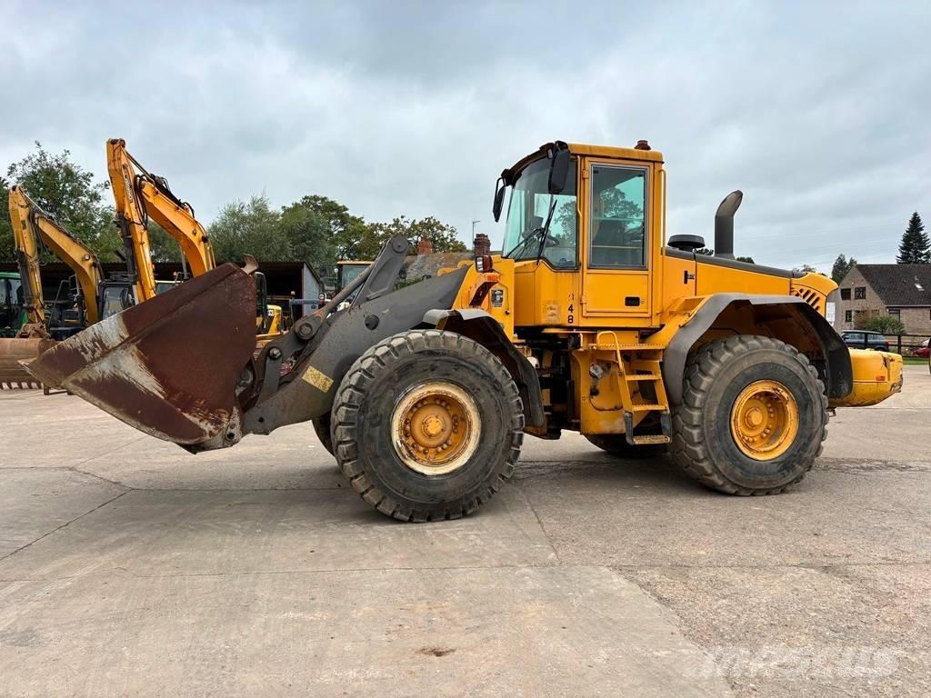 Volvo L 120 E لوادر بعجل