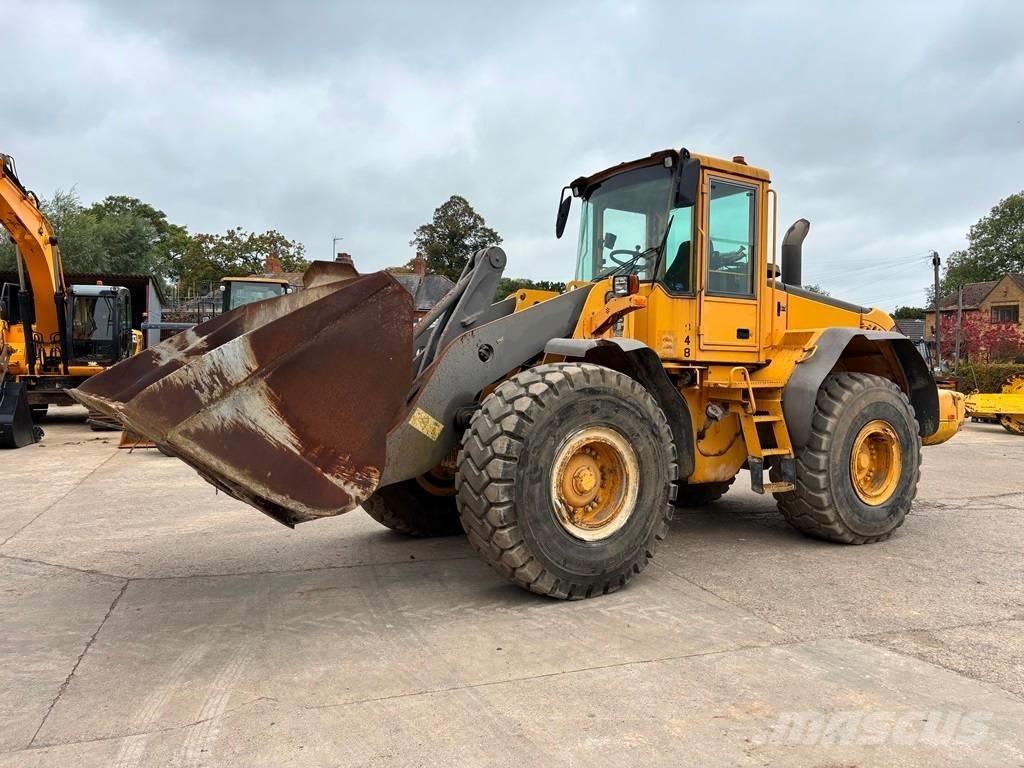 Volvo L 120 E لوادر بعجل