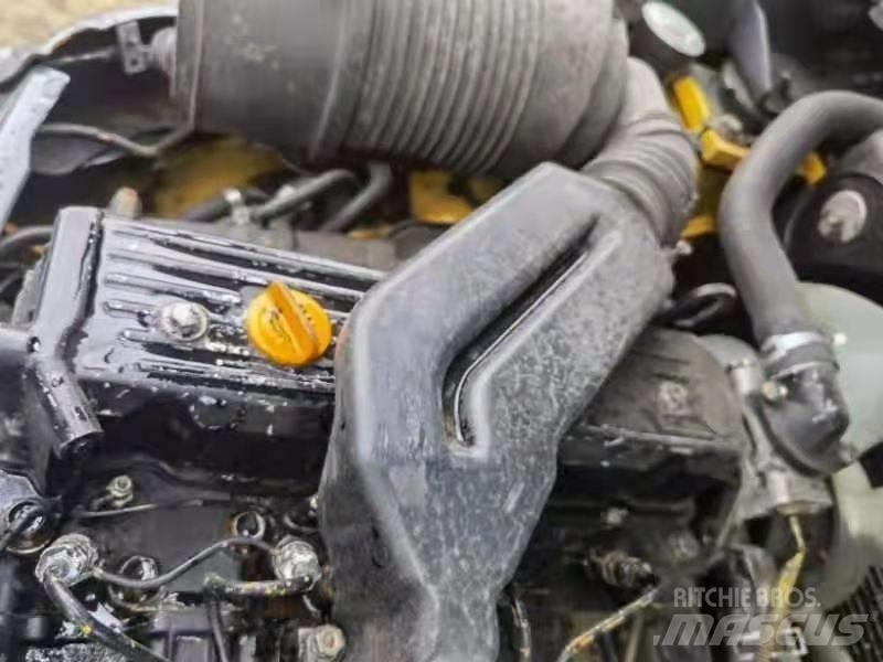 Komatsu 3Ton شاحنات الديزل