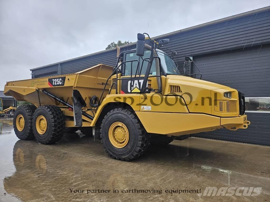 CAT 725C2 ساحبات مفصلية