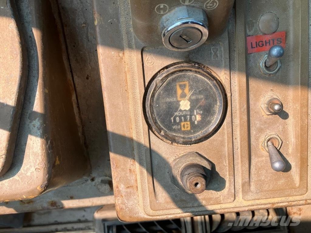 CAT 825 C ضاغطات التربة