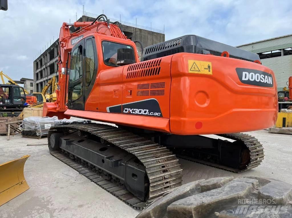 Doosan DX 300 حفارات زحافة