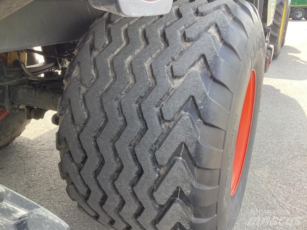 CLAAS Cargos 8500 مقطورات ذاتية التحميل