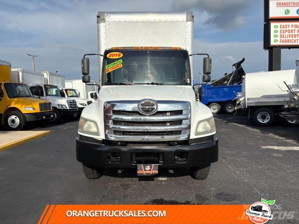 Hino 268 A شاحنات ذات هيكل صندوقي
