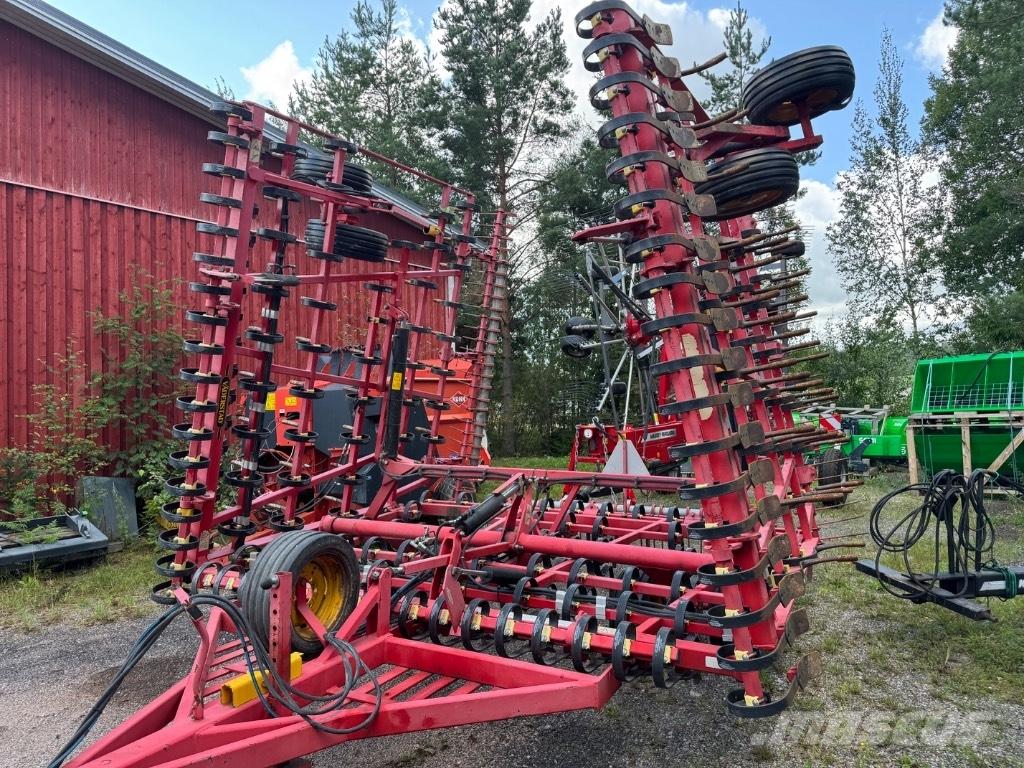  Värderstad NZ 900 كاسحات