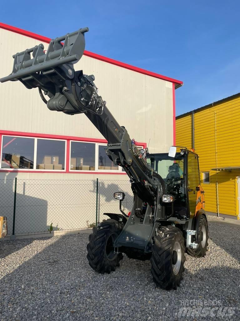 GiANT G 5000 TELE لوادر متعددة الأغراض
