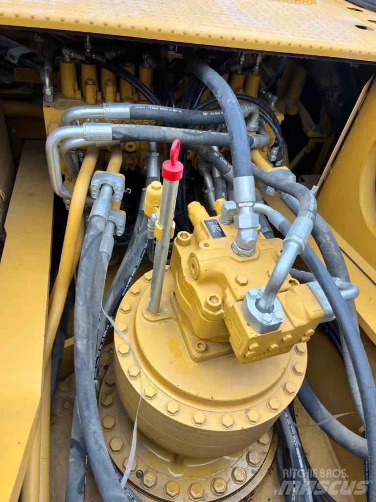 CAT 336 D L حفارات زحافة