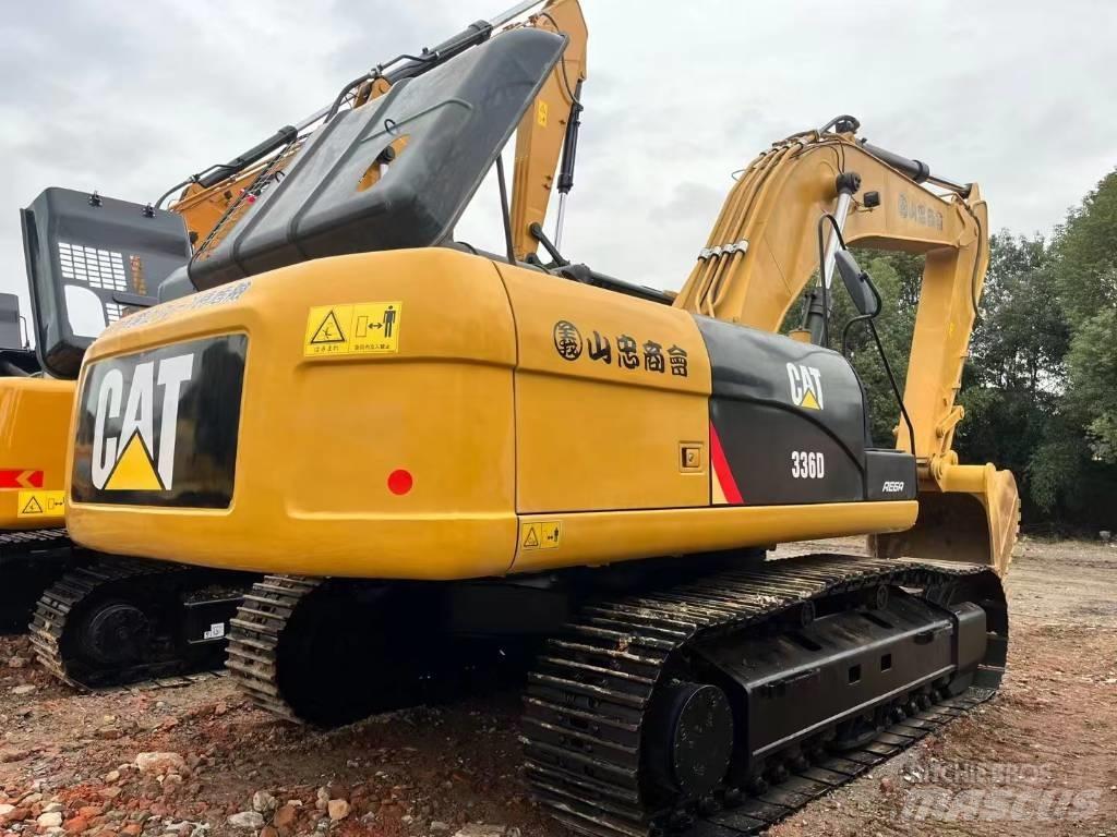 CAT 336 D L حفارات زحافة