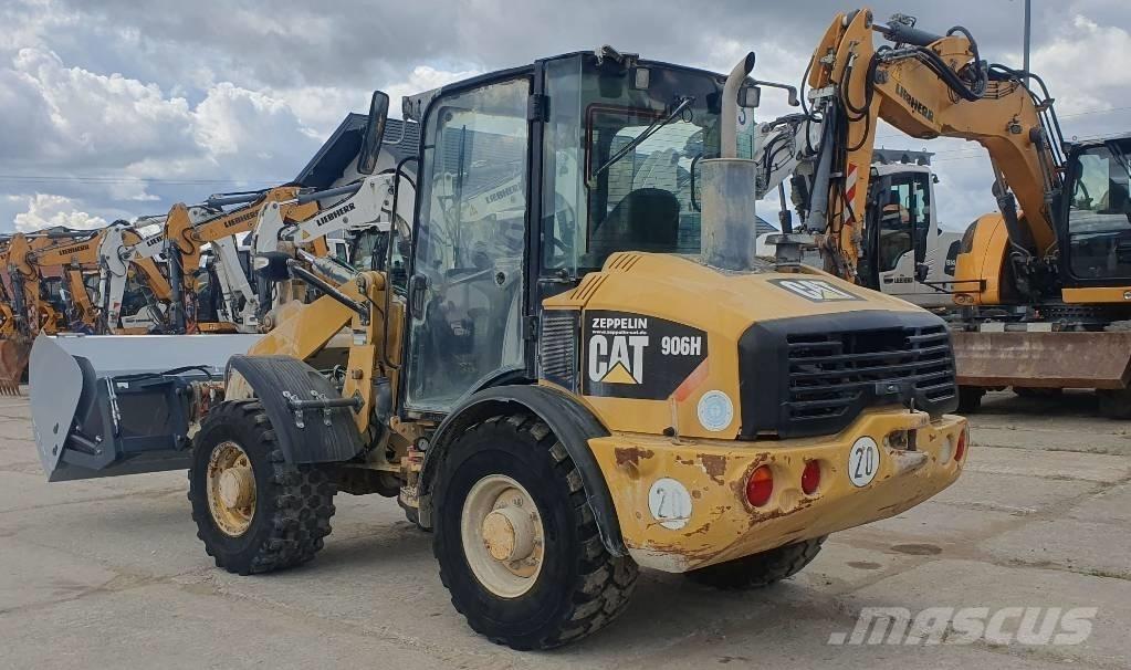 CAT 906 H لوادر بعجل