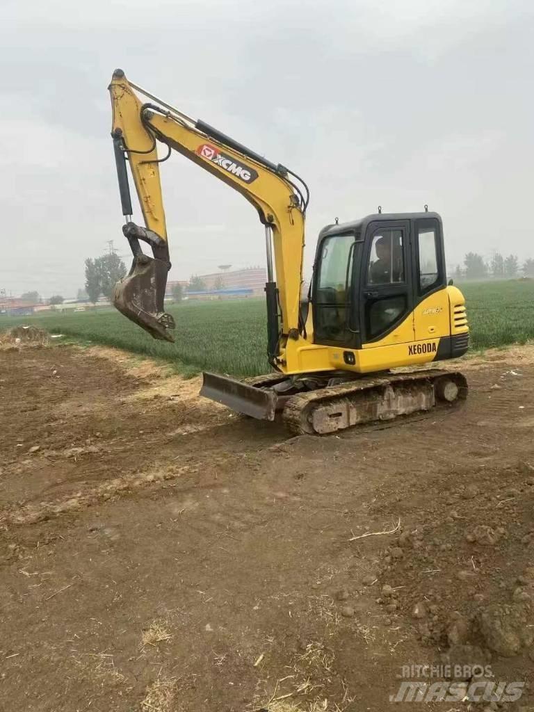 XCMG XE 60 DA حفارات صغيرة أقل من 7 طن (حفارات صغيرة)
