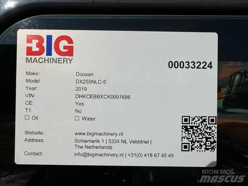 Doosan DX255NLC-5 حفارات زحافة