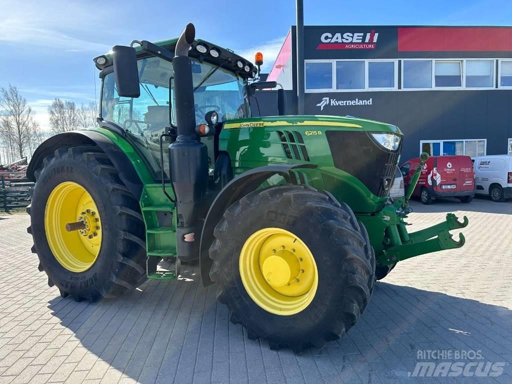 John Deere 6215 R الجرارات