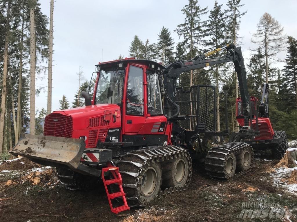 Komatsu 835 شاحنات