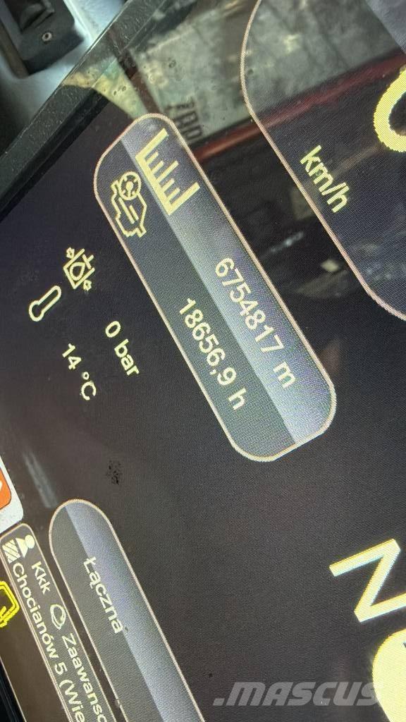 Komatsu 911.5 حصادات