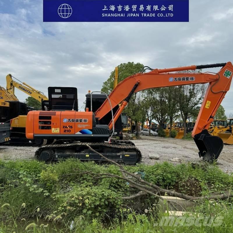 Hitachi ZX 210 حفارات زحافة