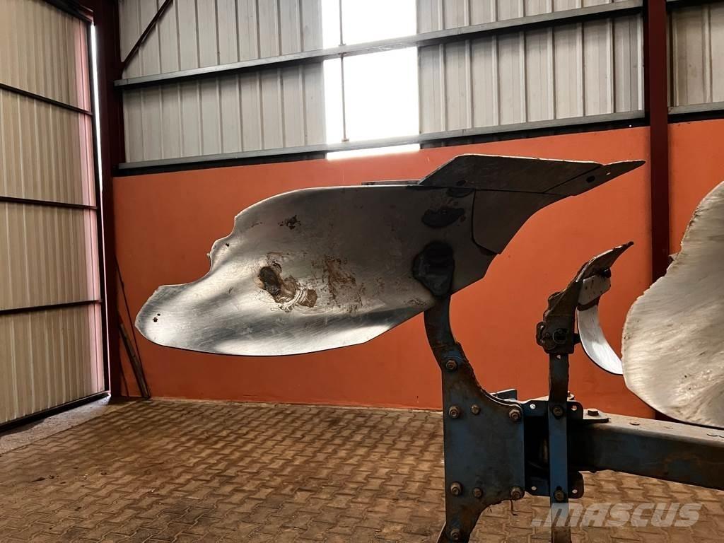 Lemken Juwel 8 محاريث تقليدية