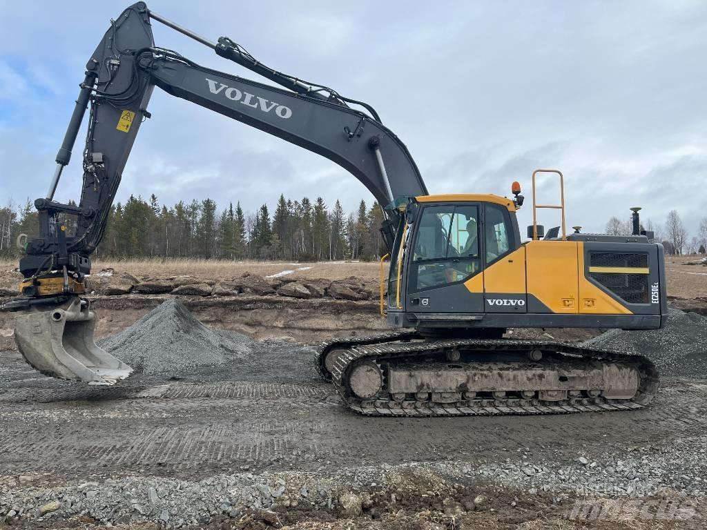 Volvo EC 250 EL حفارات زحافة