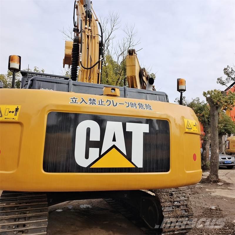 CAT 330 D حفارات زحافة