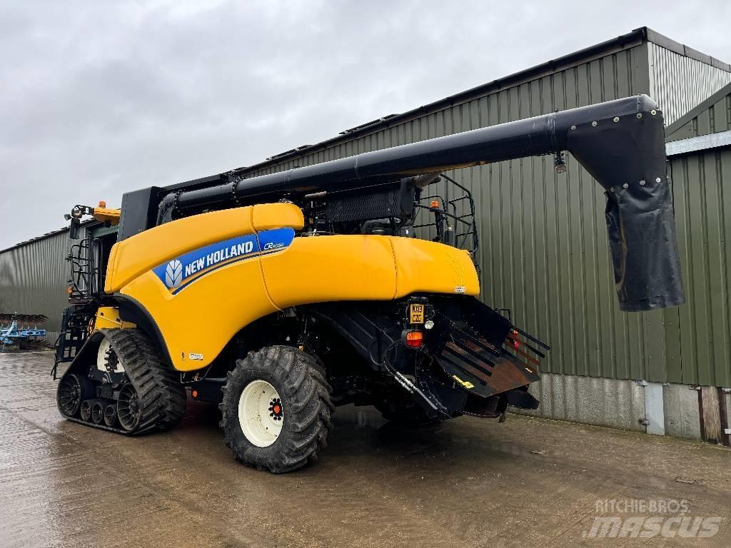 New Holland CR 9090 حصادات
