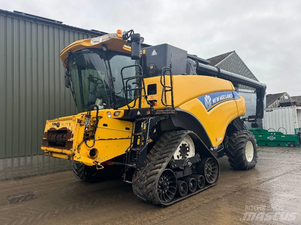 New Holland CR 9090 حصادات