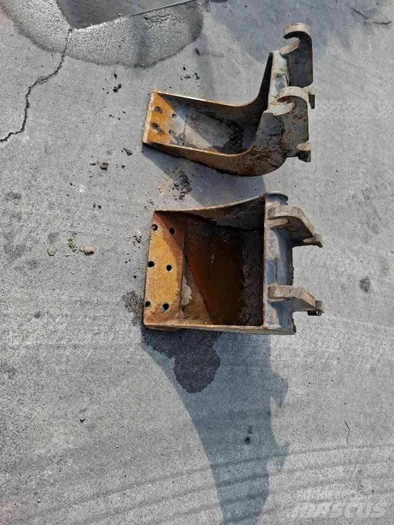 XCMG XE20E 0 الجرارات