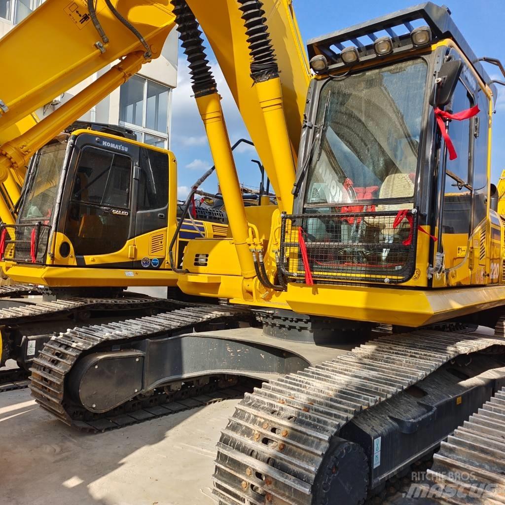 Komatsu PC 200-8 حفارات زحافة