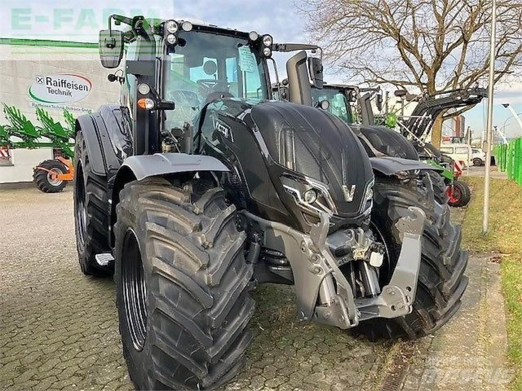 Valtra t 215a الجرارات