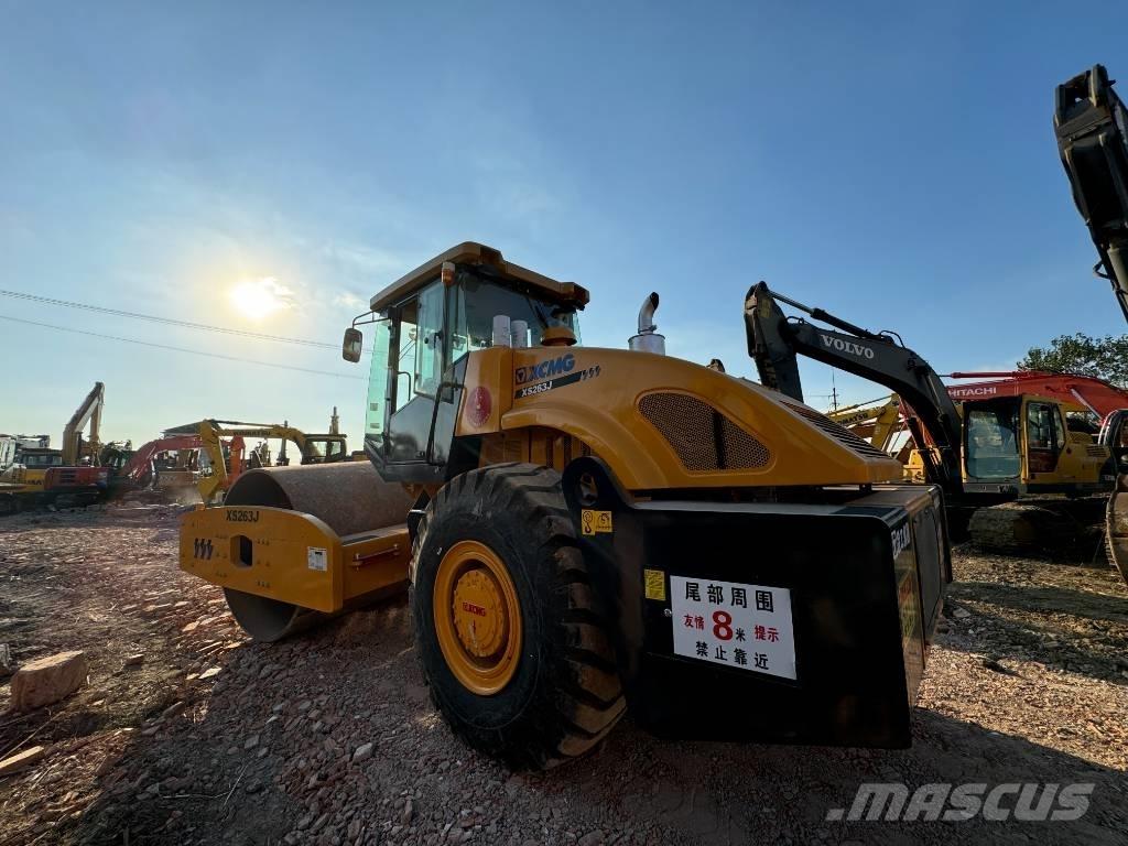 XCMG XS 263 J مداحل أحادية الأسطوانة
