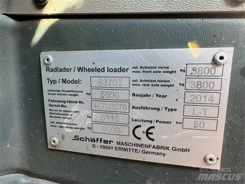 Schäffer 6370 T لوادر انزلاقية التوجيه