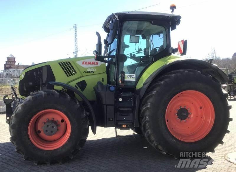 CLAAS AXION 850 الجرارات