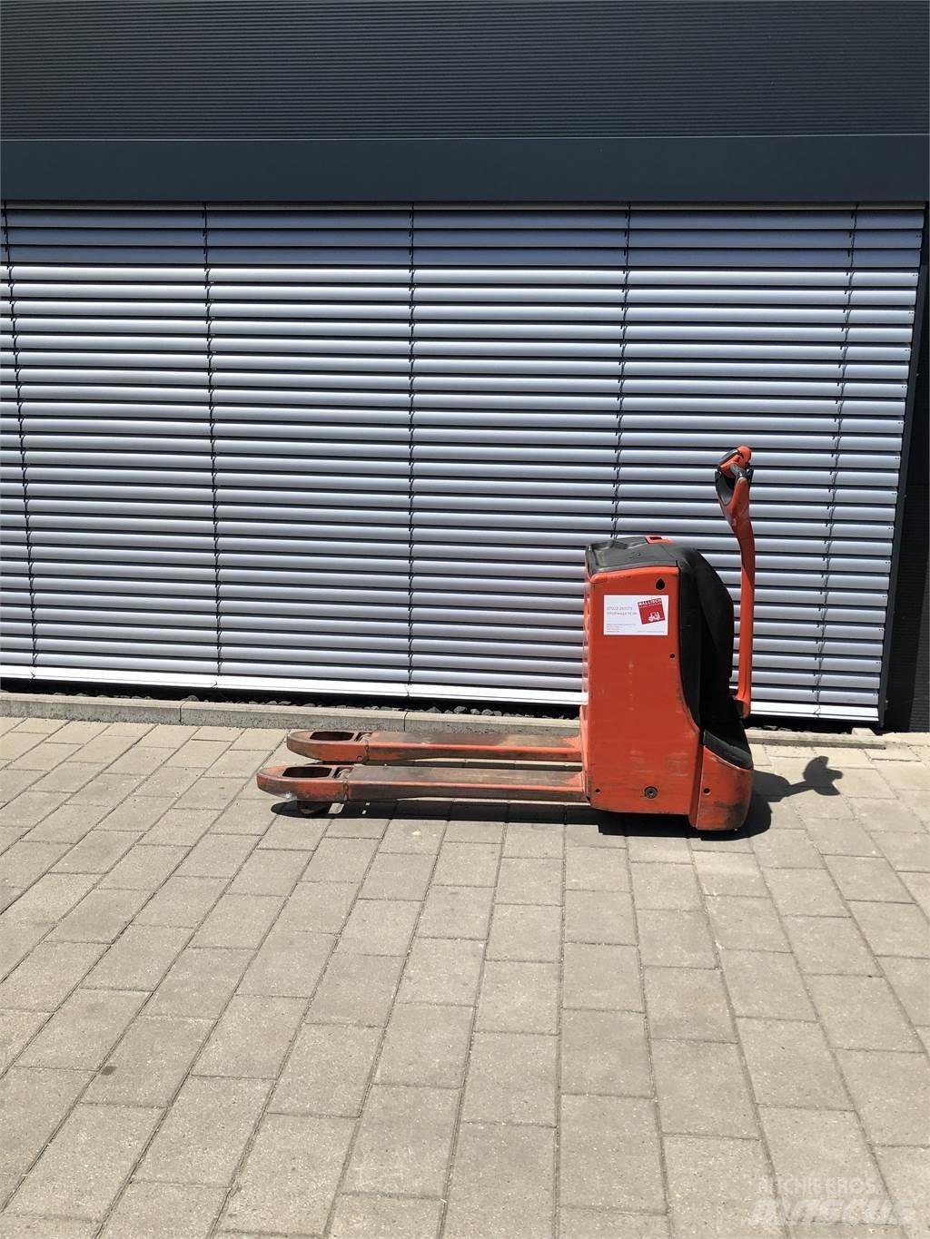 Linde T16 معدات الرفع منخفض المستوى