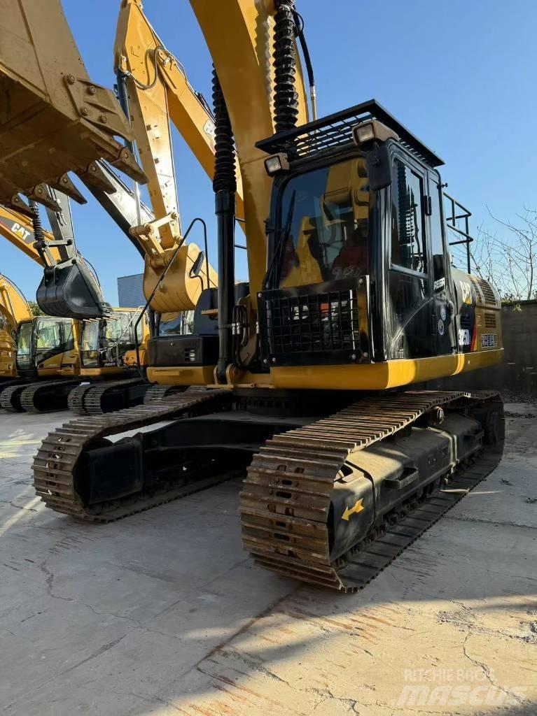 CAT 325D حفارات زحافة
