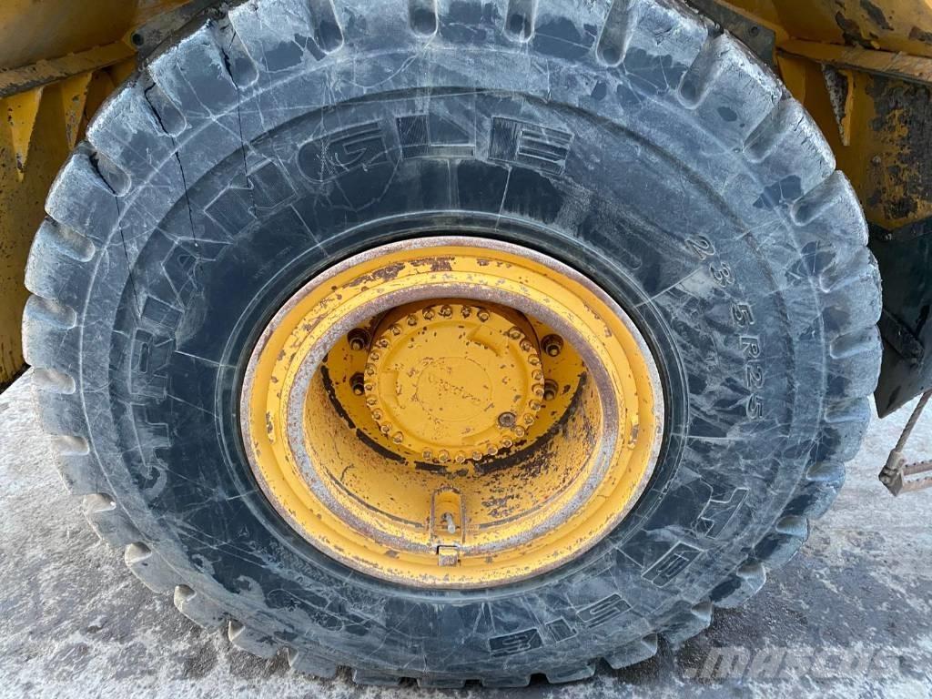 Volvo A 25 D ساحبات مفصلية