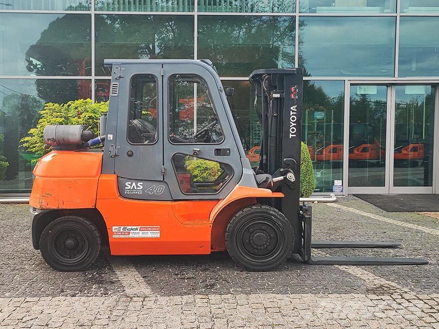 Toyota 02-7FD35 شاحنات الديزل