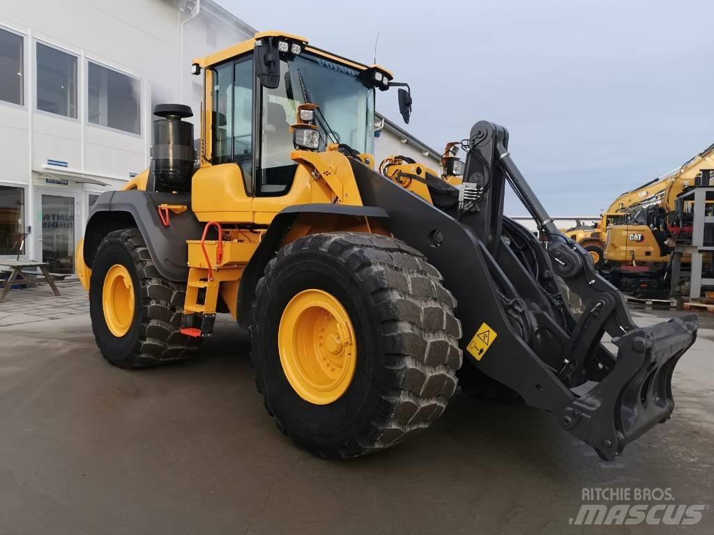 Volvo L120H لوادر بعجل