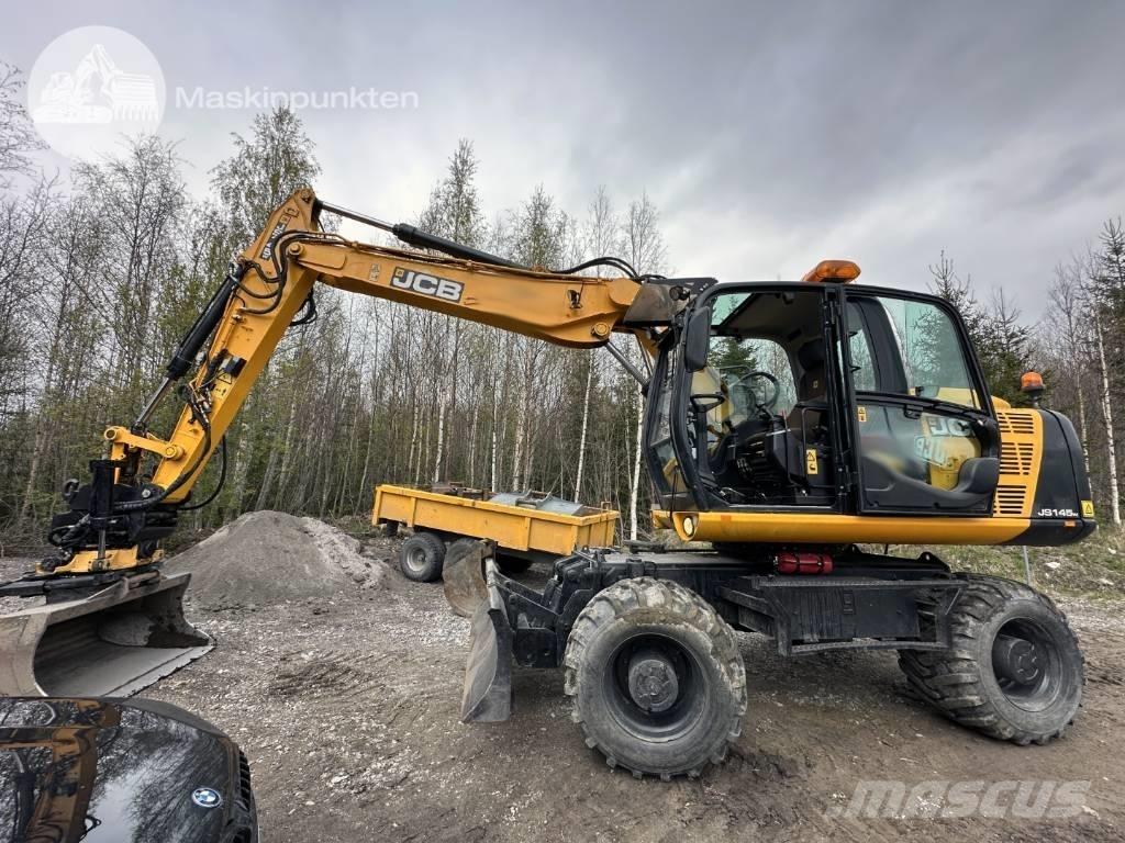 JCB JS 145 W حفارات بعجل