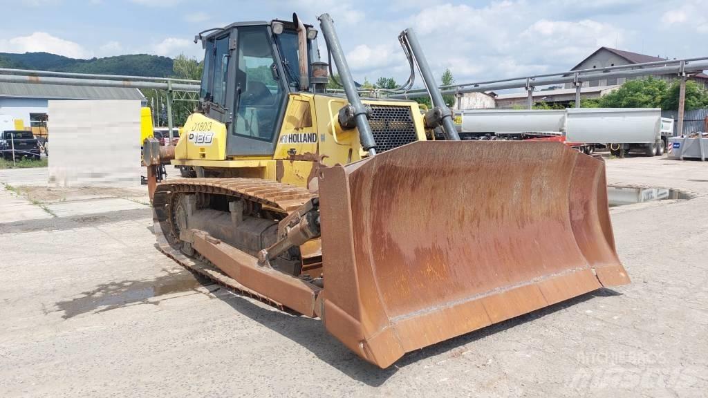 New Holland D 180 بلدوزرات مجنزرة