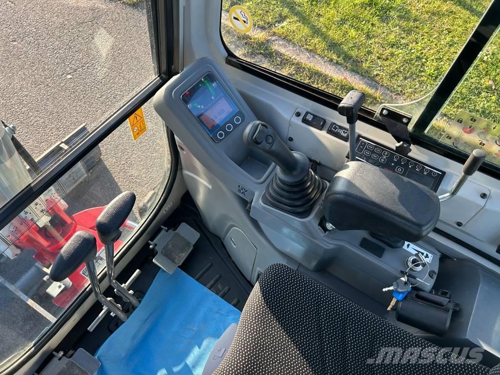 Takeuchi TB 216A V4 حفارات صغيرة أقل من 7 طن (حفارات صغيرة)