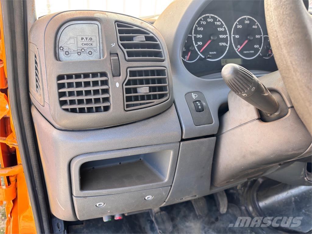  SCAM SMT 50 + MP 19 شاحنات بمقصورة وهيكل