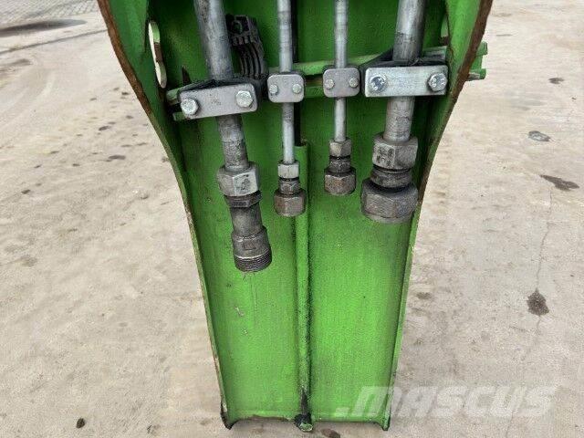 Sennebogen 835E مناولات المخلفات / مناولات صناعية
