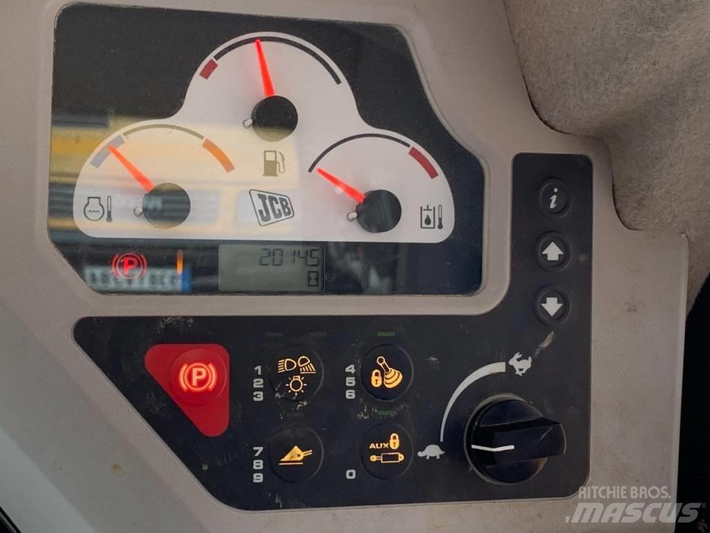JCB 205 T T4 لوادر انزلاقية التوجيه