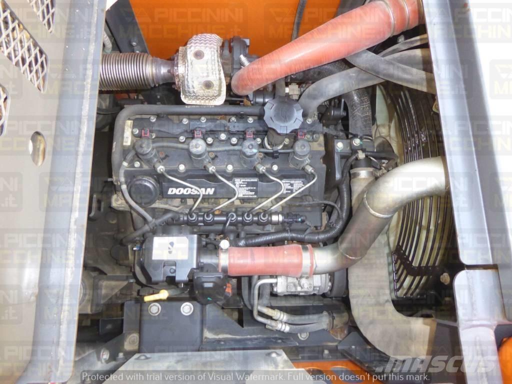 Doosan DX140LCR-7 حفارات زحافة