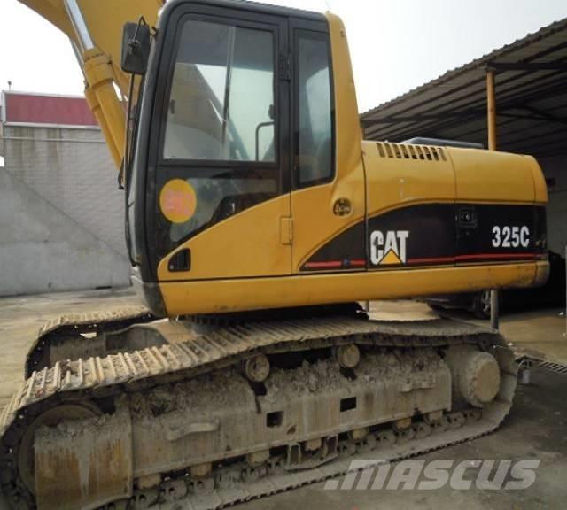 CAT 325 C حفارات زحافة
