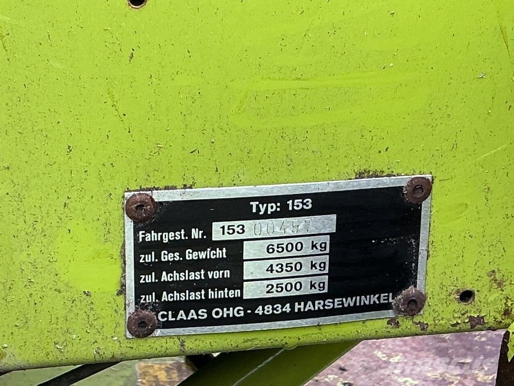 CLAAS 48 حصادات