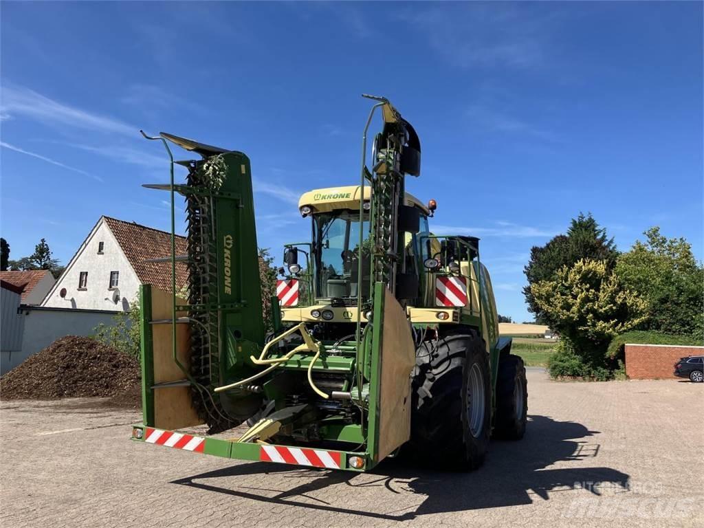Krone BIG X 700 علافات ذاتية الدفع