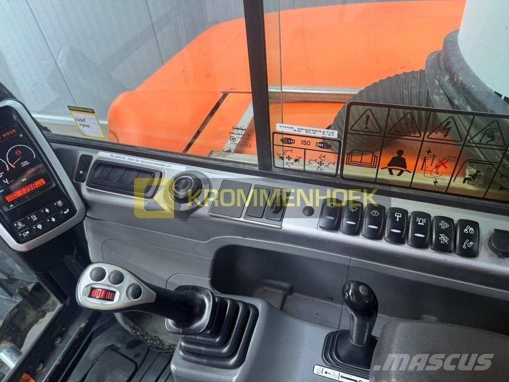Doosan DX 85R-3 حفارات وسط 7 طن - 12 طن